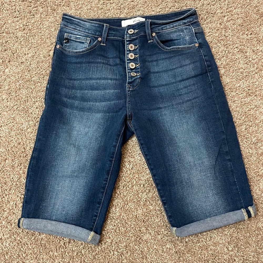 Kan Can - Kloe Roll Cuff Bermuda Short